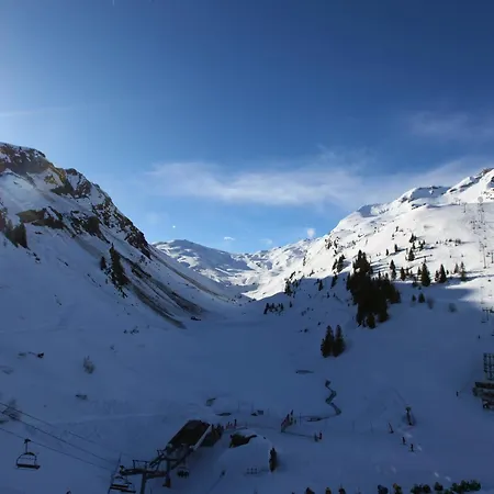 2 Pieces Pour 5 Personnes Avec Balcon A Avoriaz - Fr-1-314-287